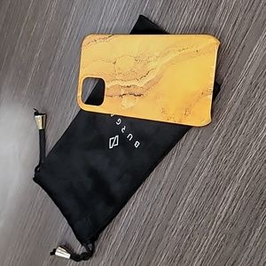 🥭 Burga iPhone 12 mini Mango Smoothie phone case. Snap on